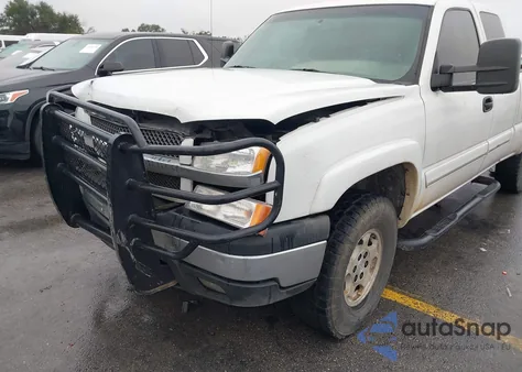 2004 Chevrolet Silverado 1500 Z71 из США, поврежденный, VIN 2GCEK19T541277238